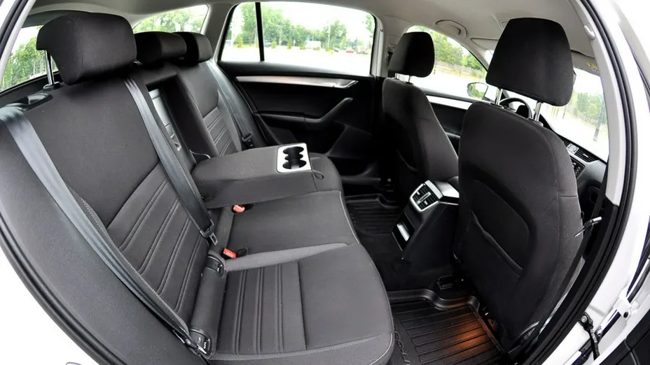 SKODA Octavia -