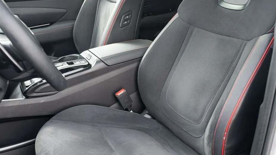 HYUNDAI Tucson -