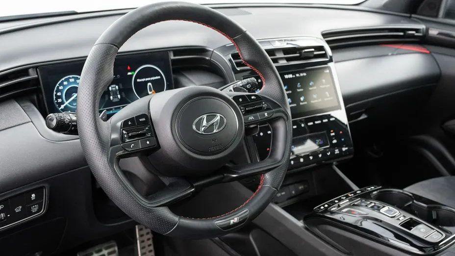 HYUNDAI Tucson -