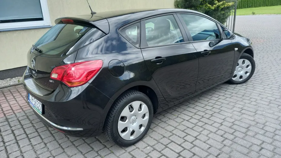 OPEL Astra -