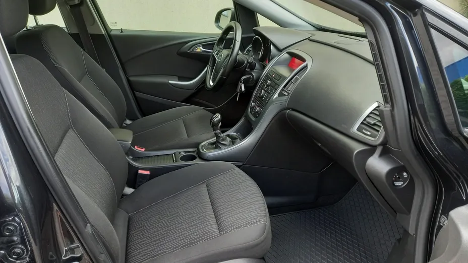 OPEL Astra -
