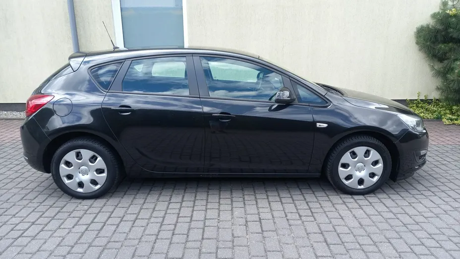OPEL Astra -