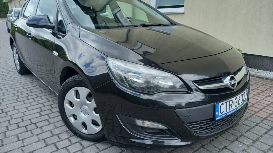 OPEL Astra -