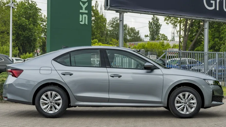 SKODA Octavia -