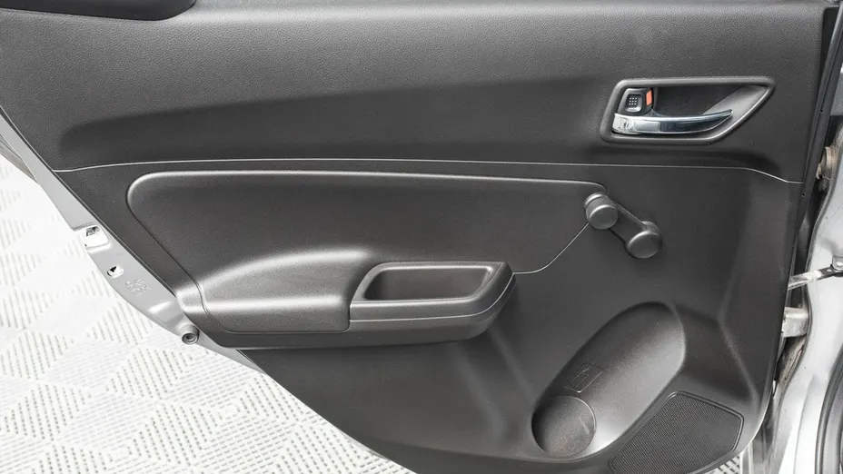 SUZUKI Swift -