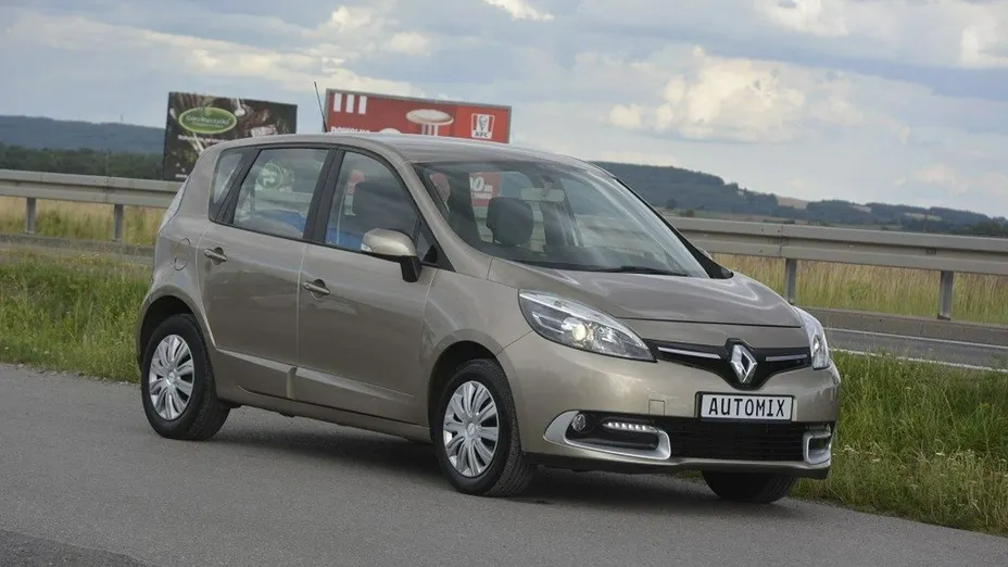 RENAULT Scenic -