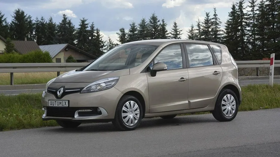 RENAULT Scenic -