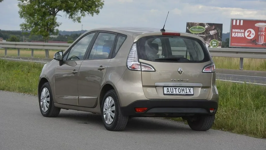 RENAULT Scenic -