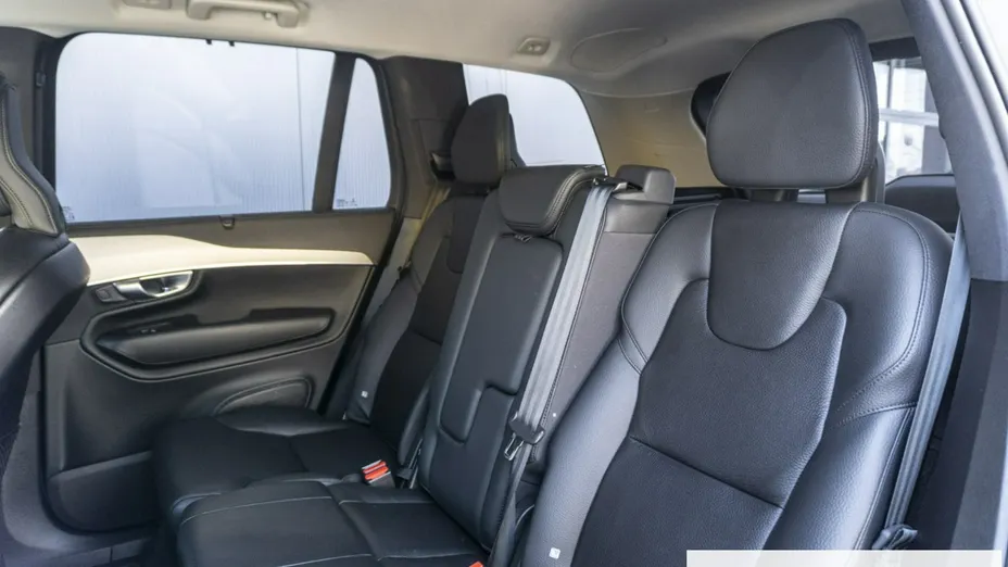 VOLVO XC90 -