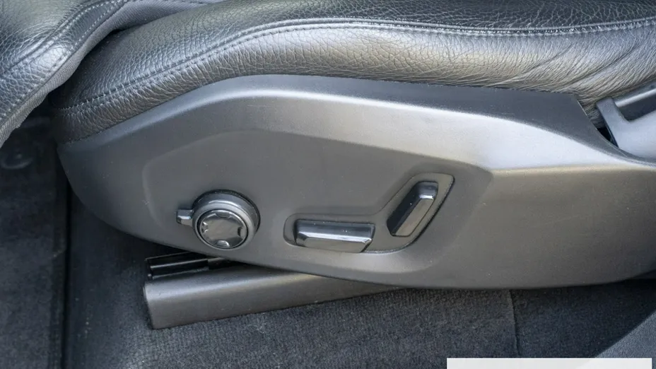 VOLVO XC90 -