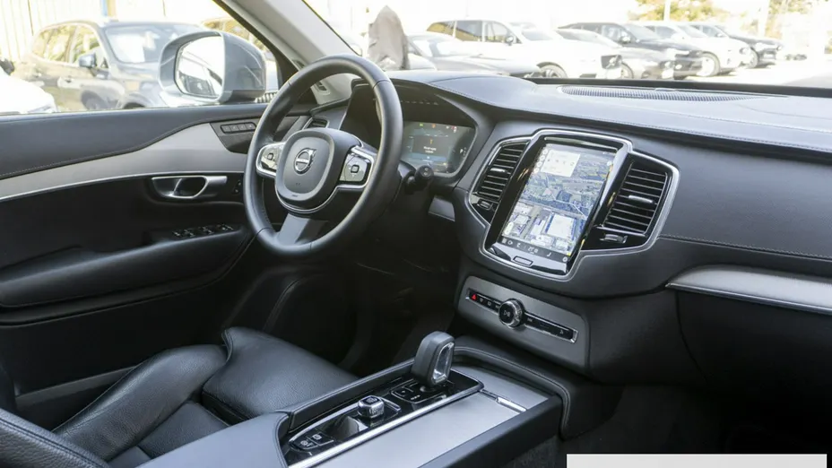 VOLVO XC90 -