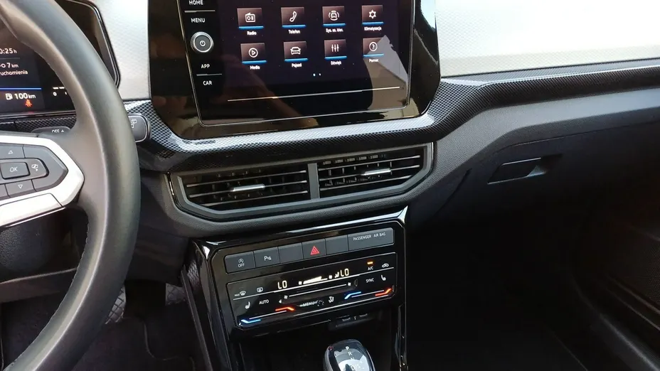 VOLKSWAGEN T-Cross -