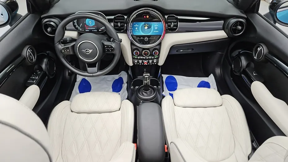 MINI Cooper -