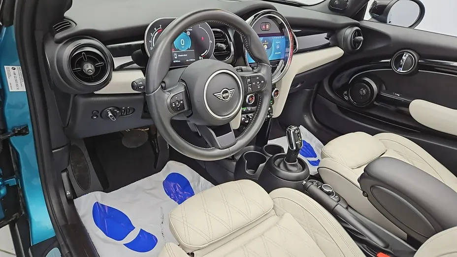 MINI Cooper -