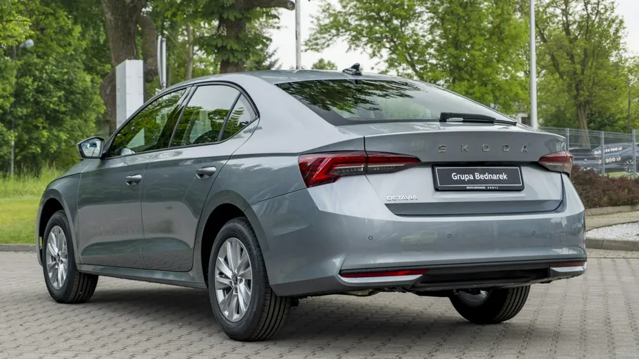 SKODA Octavia -