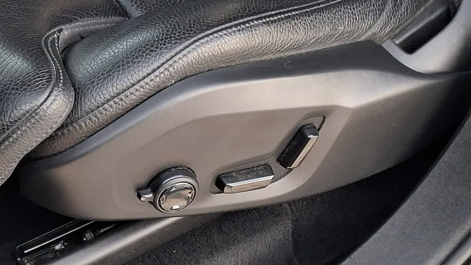 VOLVO XC90 -
