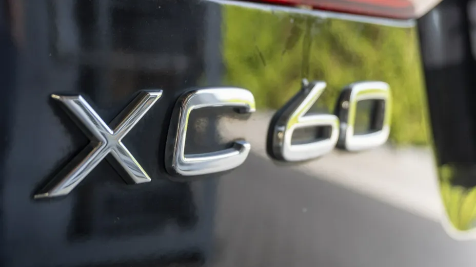 VOLVO XC60 -