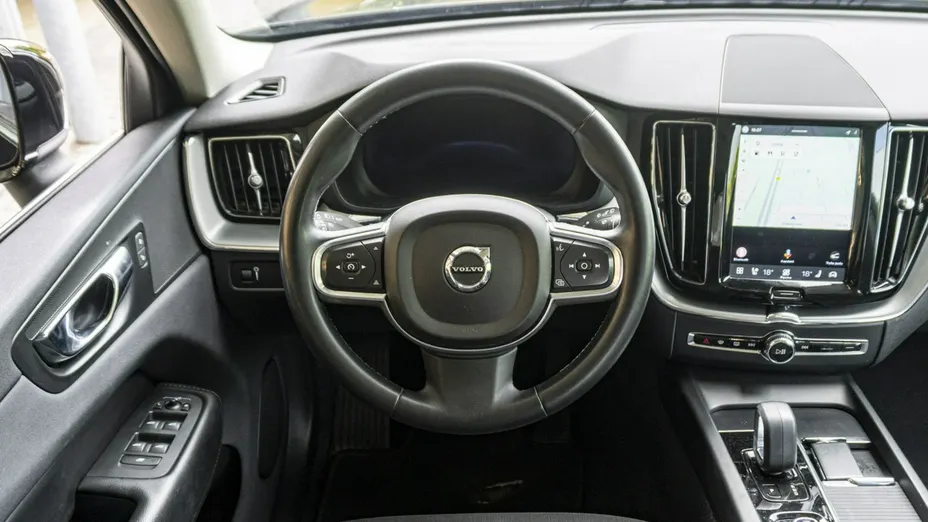 VOLVO XC60 -
