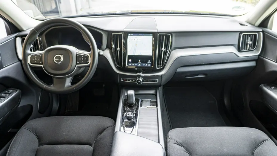 VOLVO XC60 -