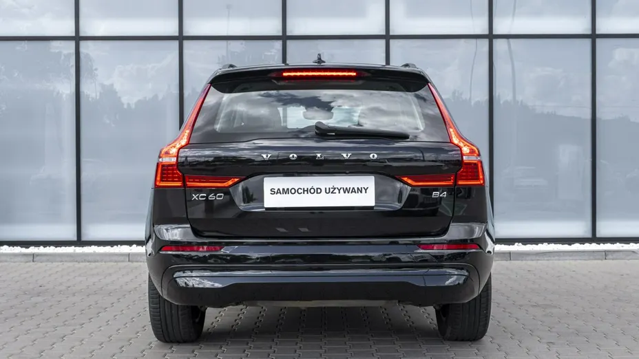 VOLVO XC60 -