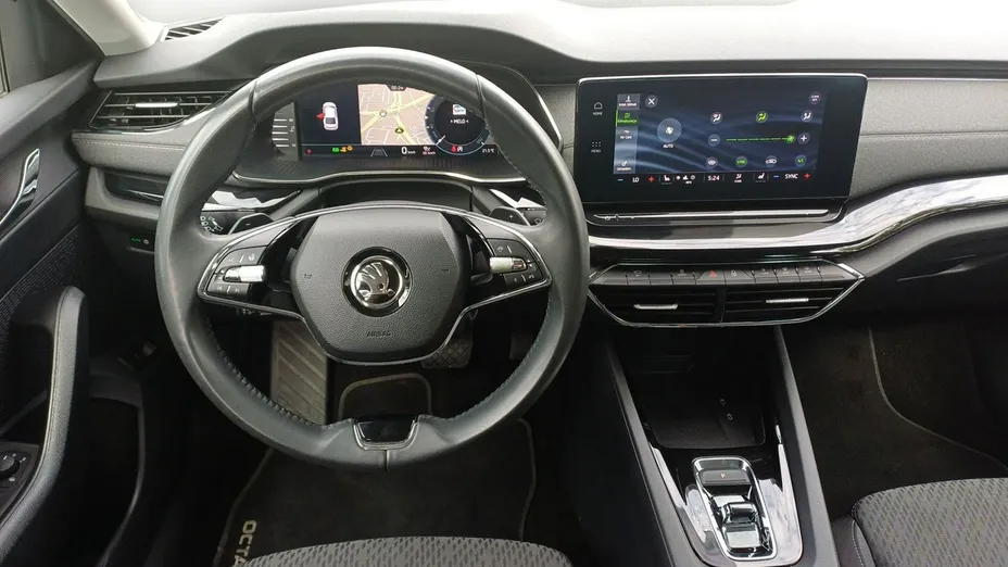 SKODA Octavia -