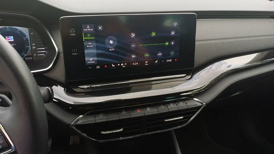 SKODA Octavia -