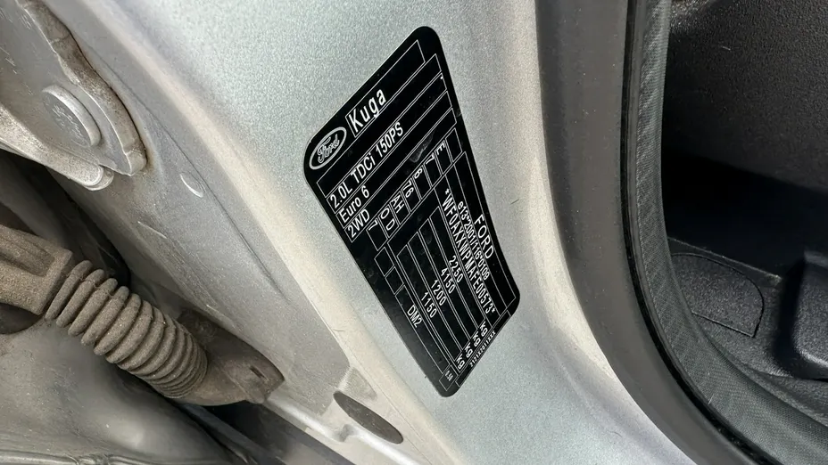 FORD Kuga -