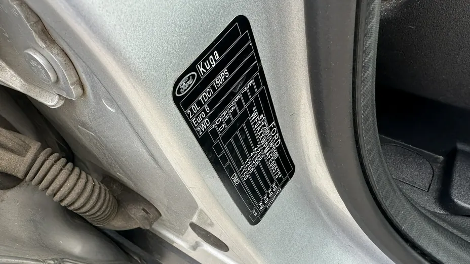 FORD Kuga -