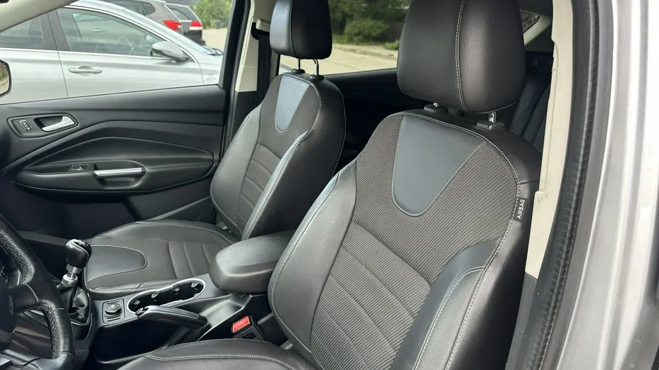 FORD Kuga -