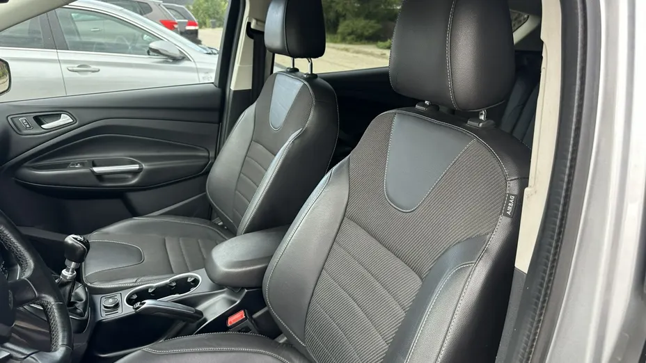 FORD Kuga -