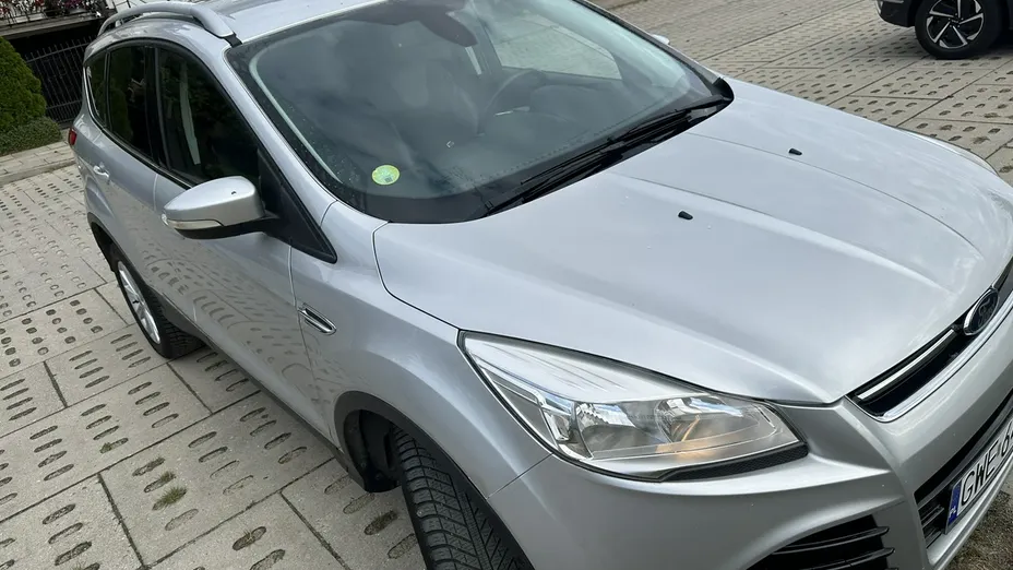 FORD Kuga -