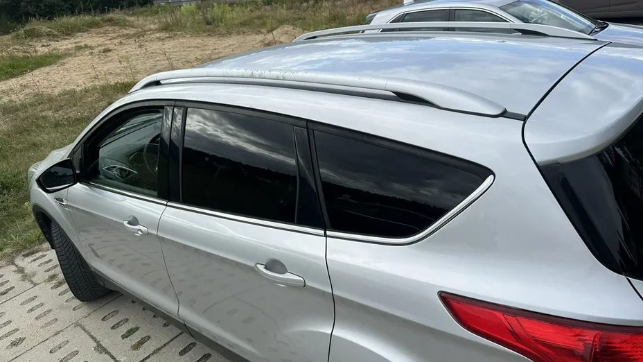FORD Kuga -