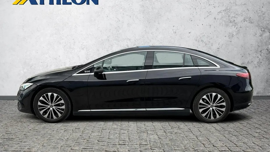 MERCEDES-BENZ EQE -