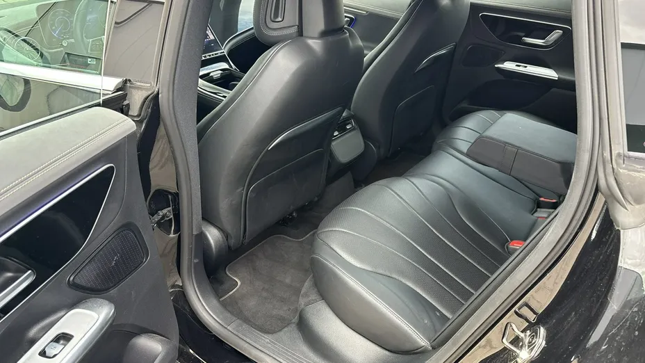 MERCEDES-BENZ EQE -