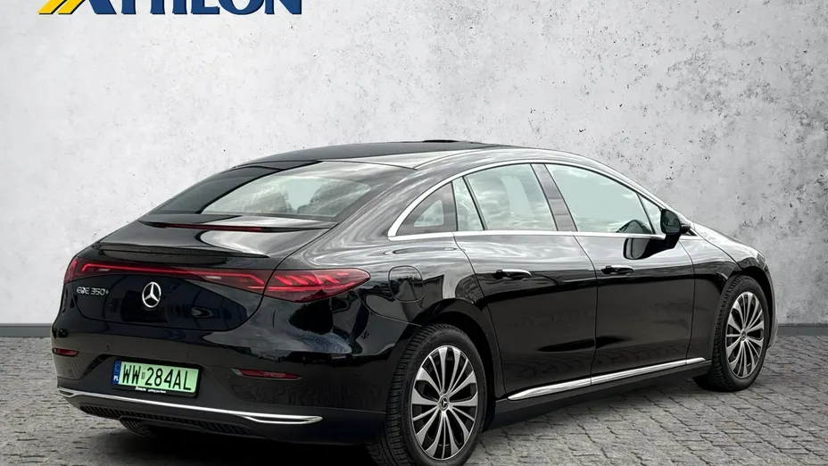 MERCEDES-BENZ EQE -