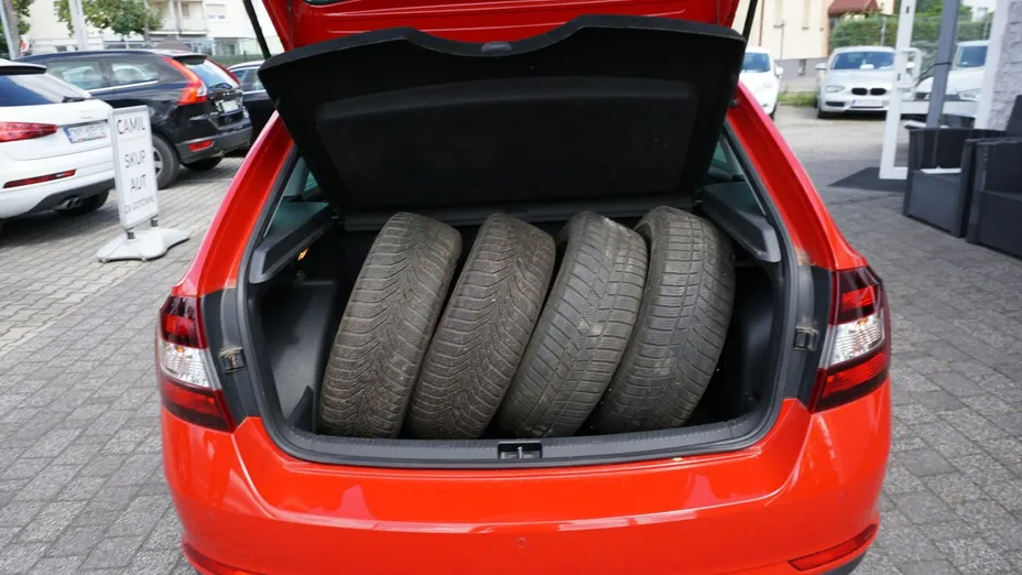 SKODA Rapid -