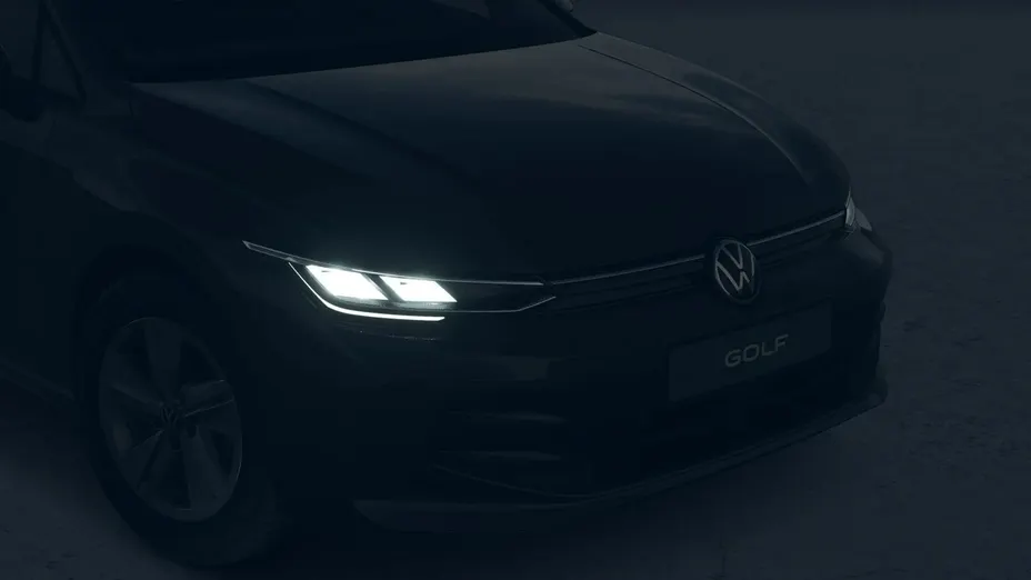 VOLKSWAGEN Golf -