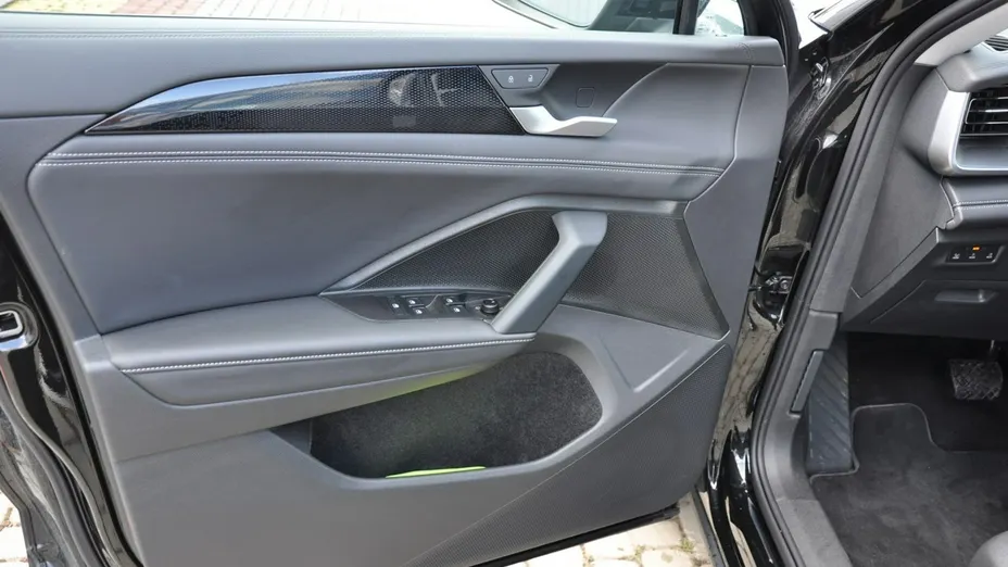 VOLKSWAGEN Tayron -