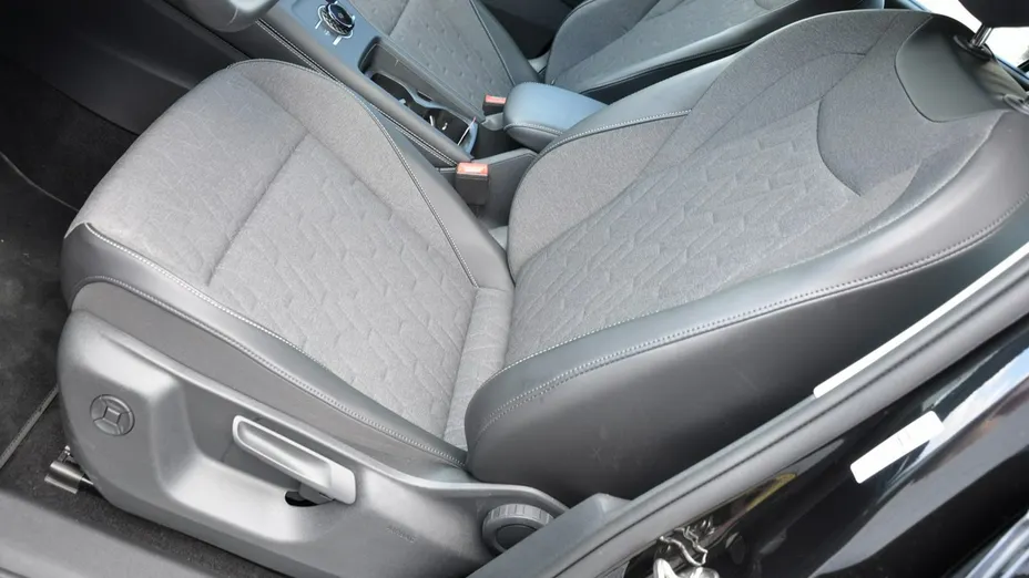 VOLKSWAGEN Tayron -