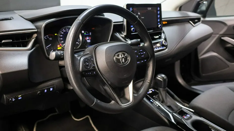 TOYOTA Corolla -