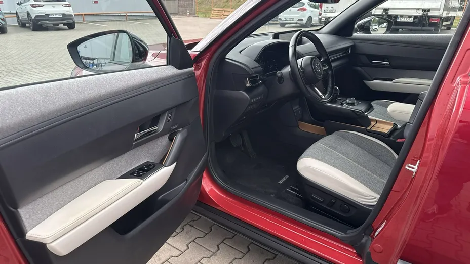MAZDA MX-30 -