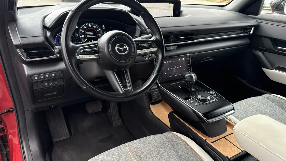 MAZDA MX-30 -