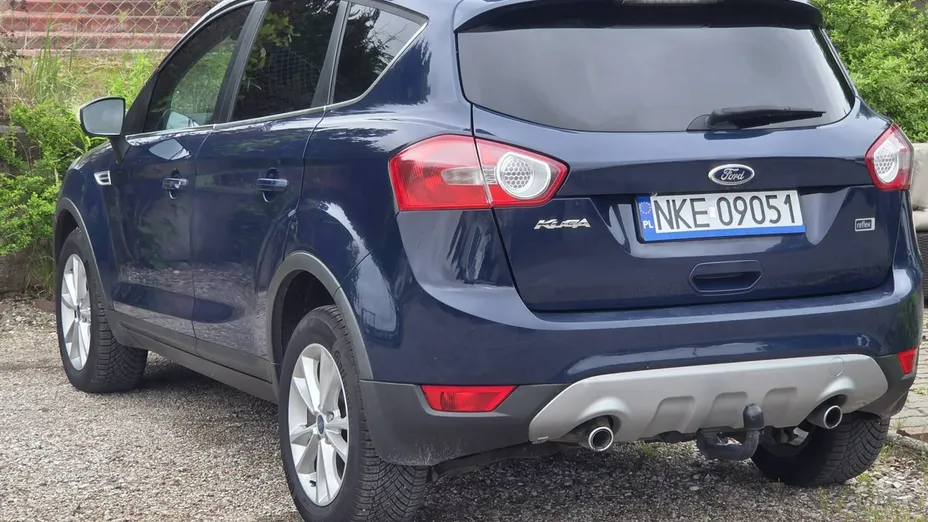 FORD Kuga -