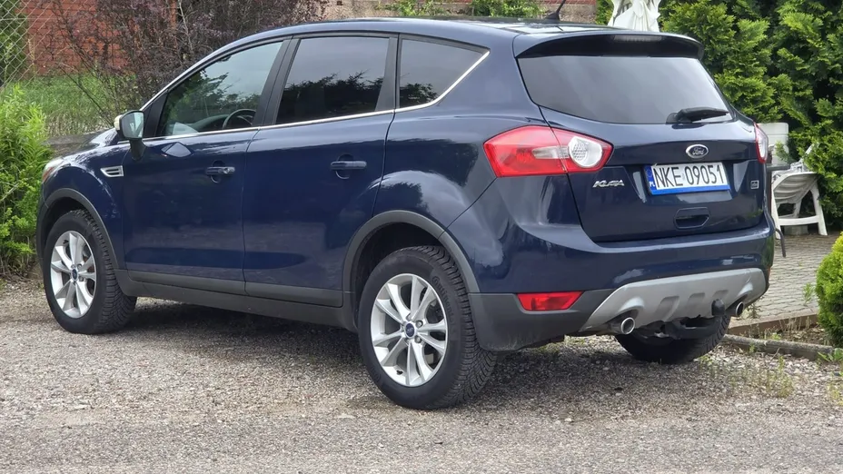 FORD Kuga -
