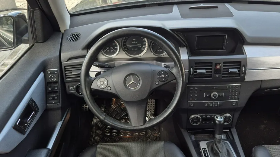 MERCEDES-BENZ GLK -