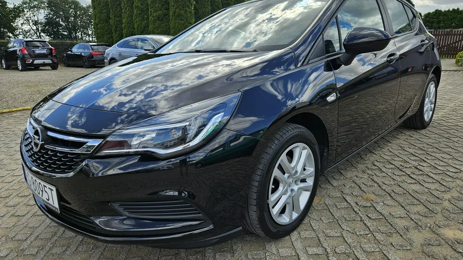OPEL Astra -