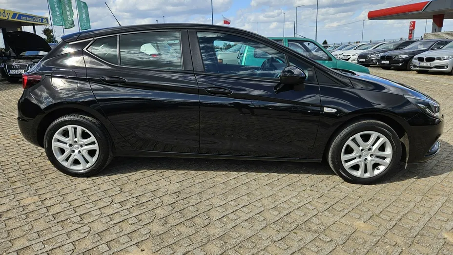 OPEL Astra -
