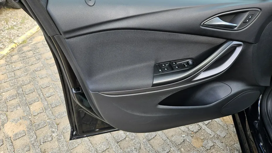OPEL Astra -