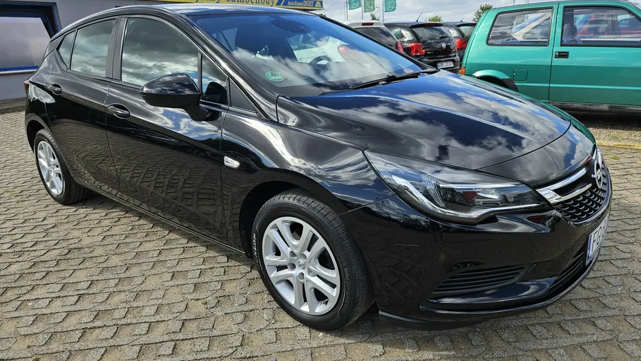 OPEL Astra -