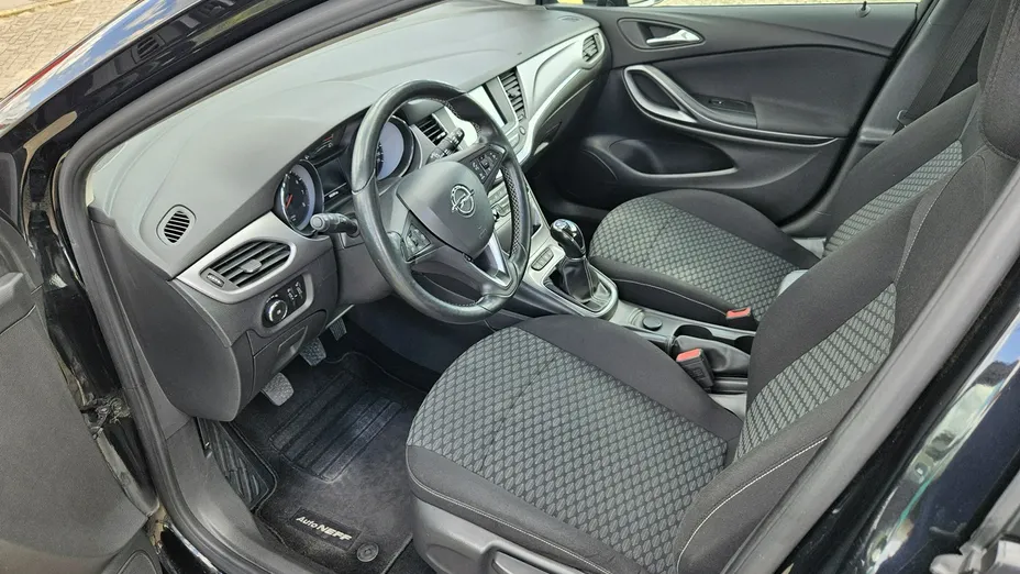 OPEL Astra -